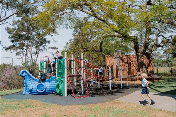 Quins Play Space